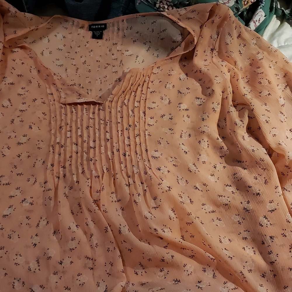 Torrid size 5 babydoll sheer blouse